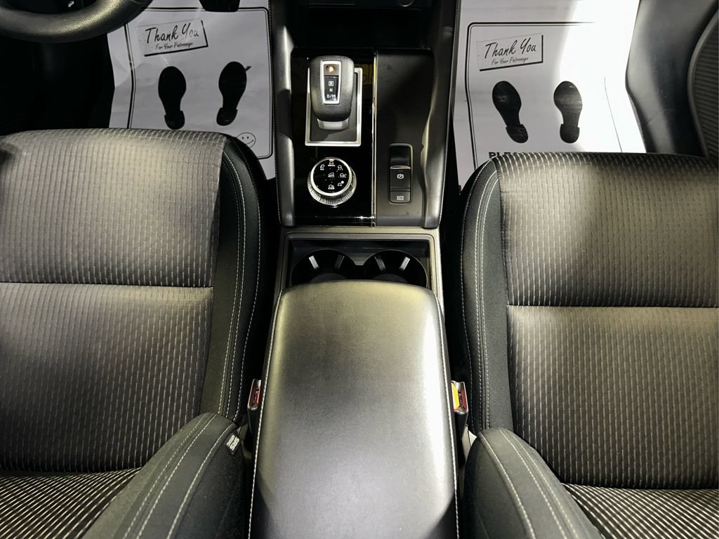 Used 2022 Mitsubishi Outlander ES AWD/4WD image 24
