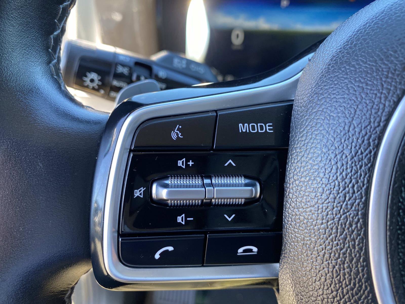 Used 2022 Kia Sorento SX Prestige w/ Rust Color Package image 19