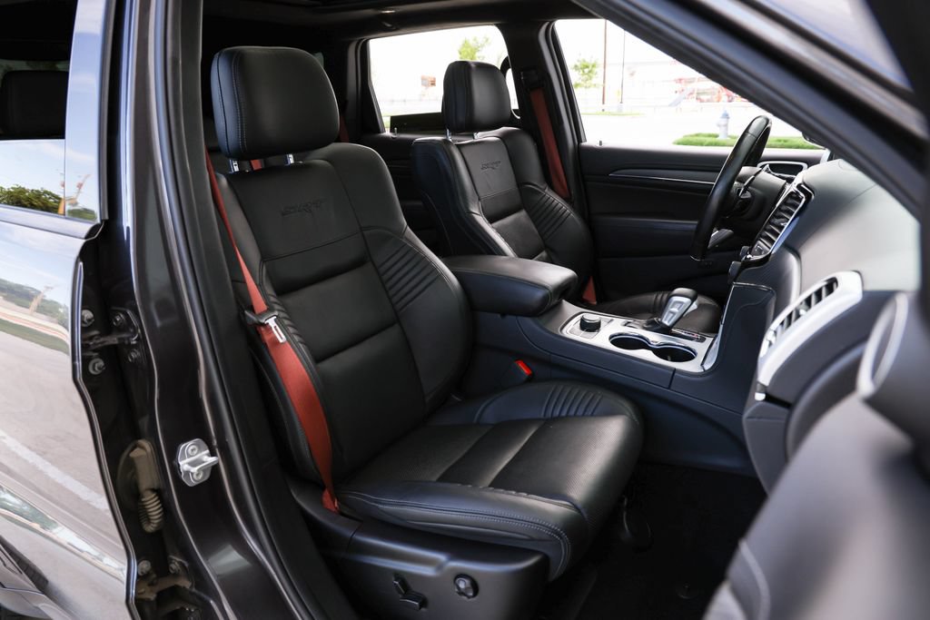 Used 2020 Jeep Grand Cherokee SRT AWD/4WD image 23