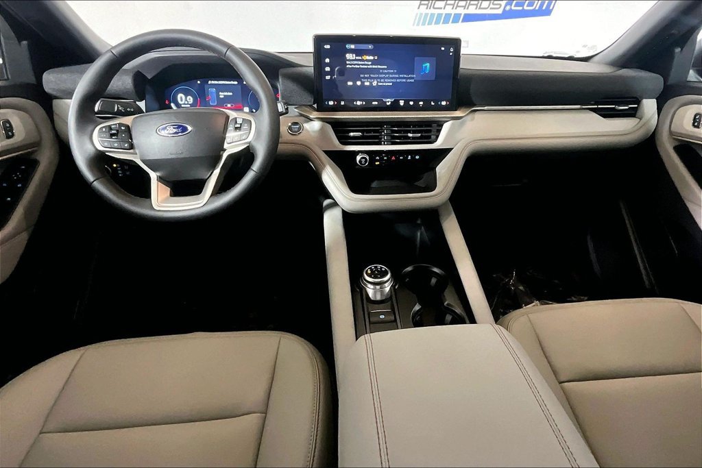 New 2027 Ford Explorer Active w/ Active Comfort Package RWD image 5