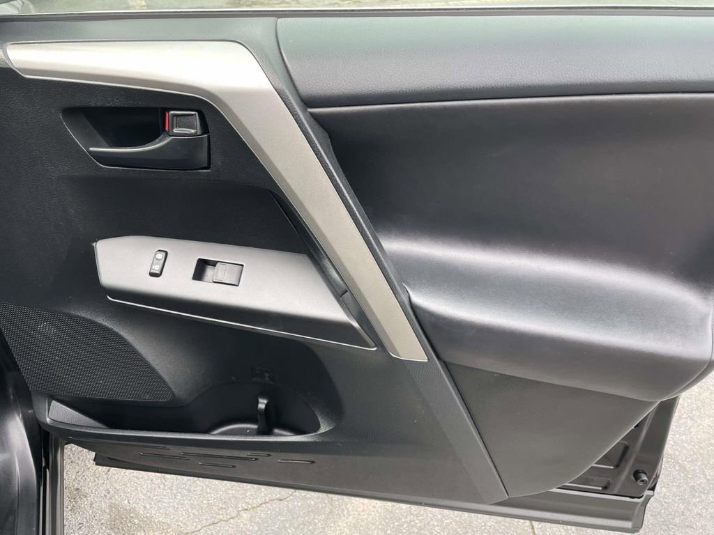 Used 2017 Toyota RAV4 LE w/ All Weather Liner Package image 39