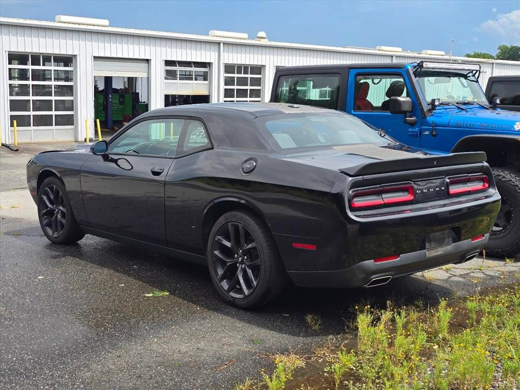 Used 2019 Dodge Challenger SXT w/ Blacktop Package RWD image 12