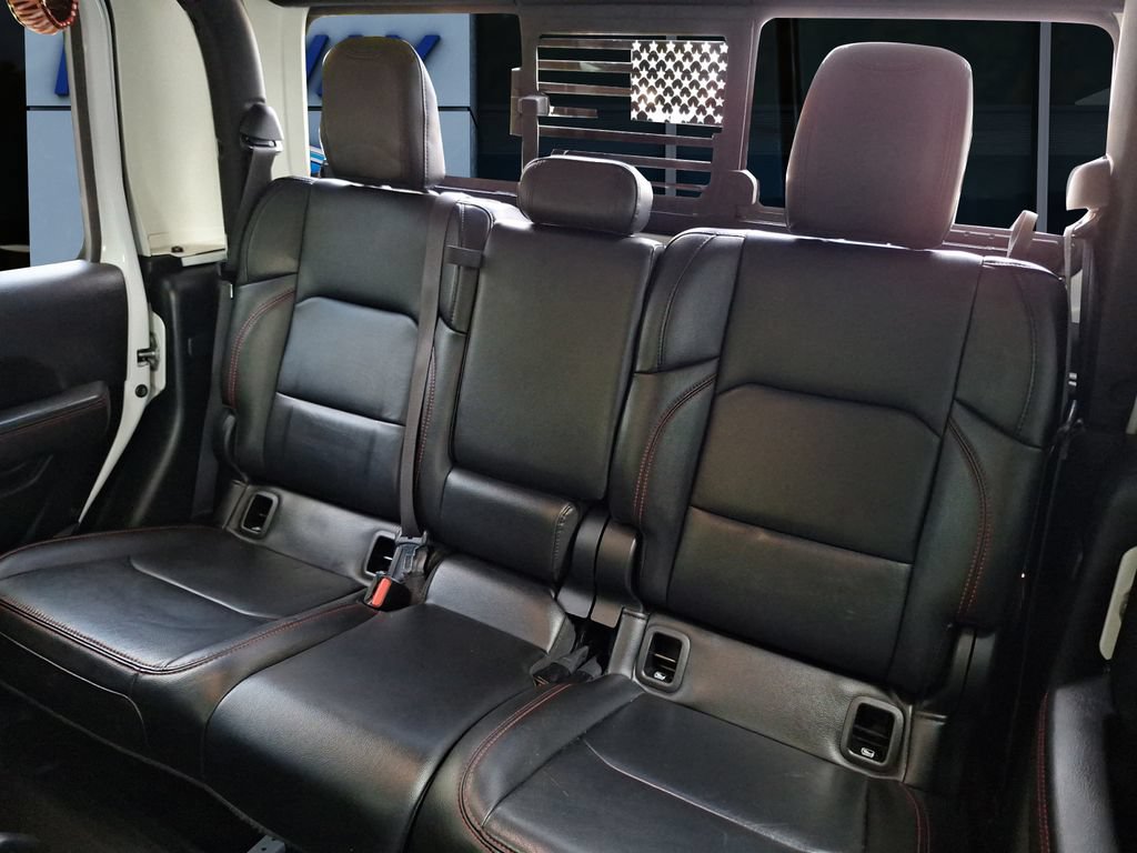 Used 2021 Jeep Gladiator Rubicon AWD/4WD image 12