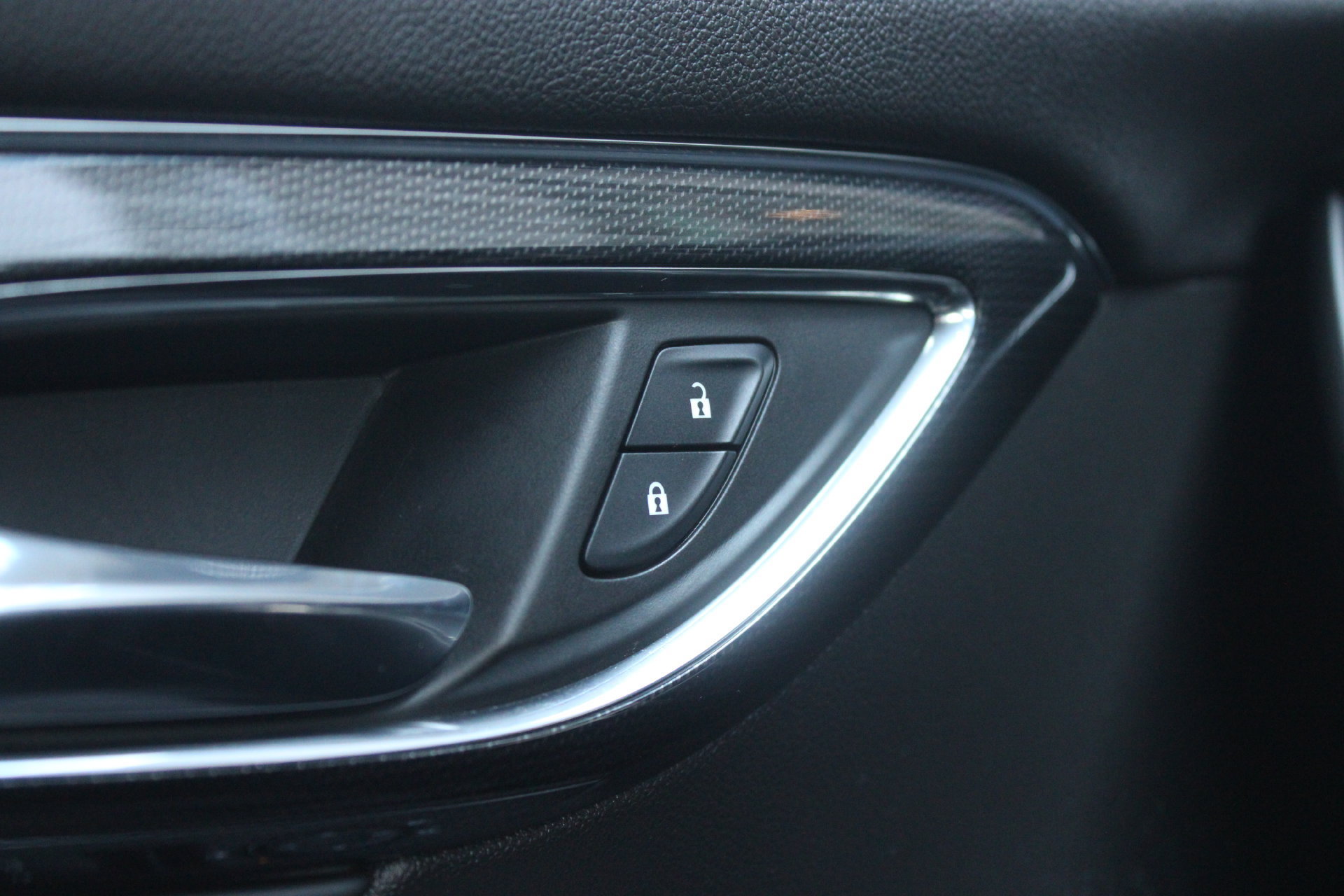 Used 2022 Buick Envision Essence w/ Sport Touring Package FWD image 26