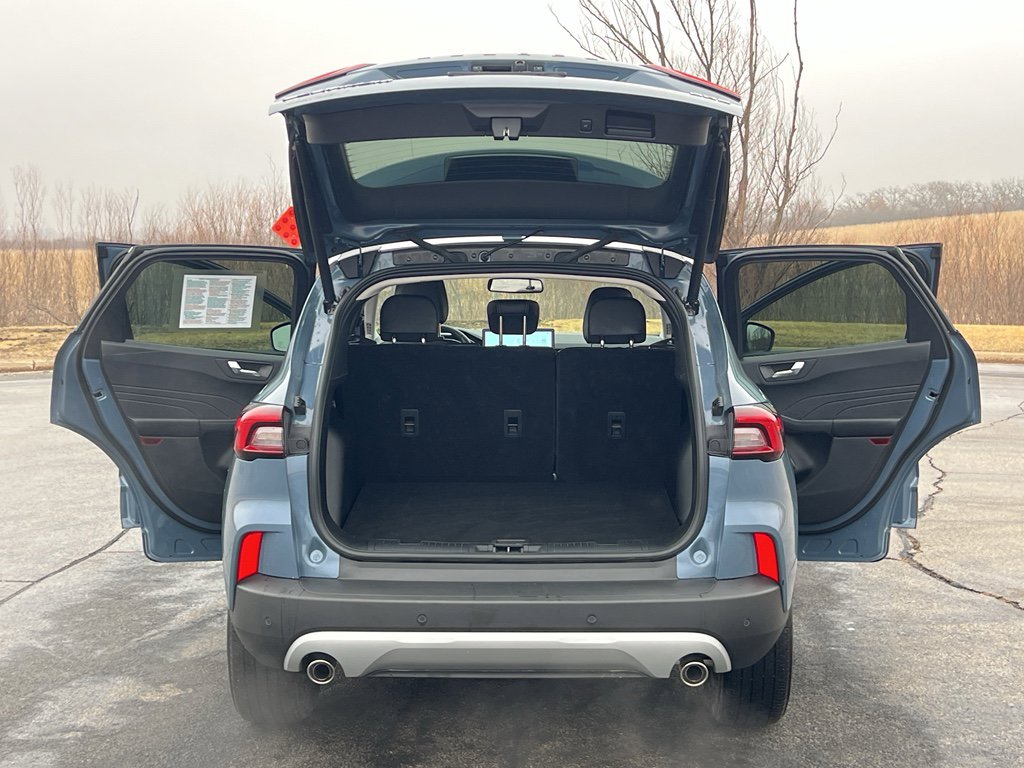 Used 2025 Ford Escape Platinum image 36