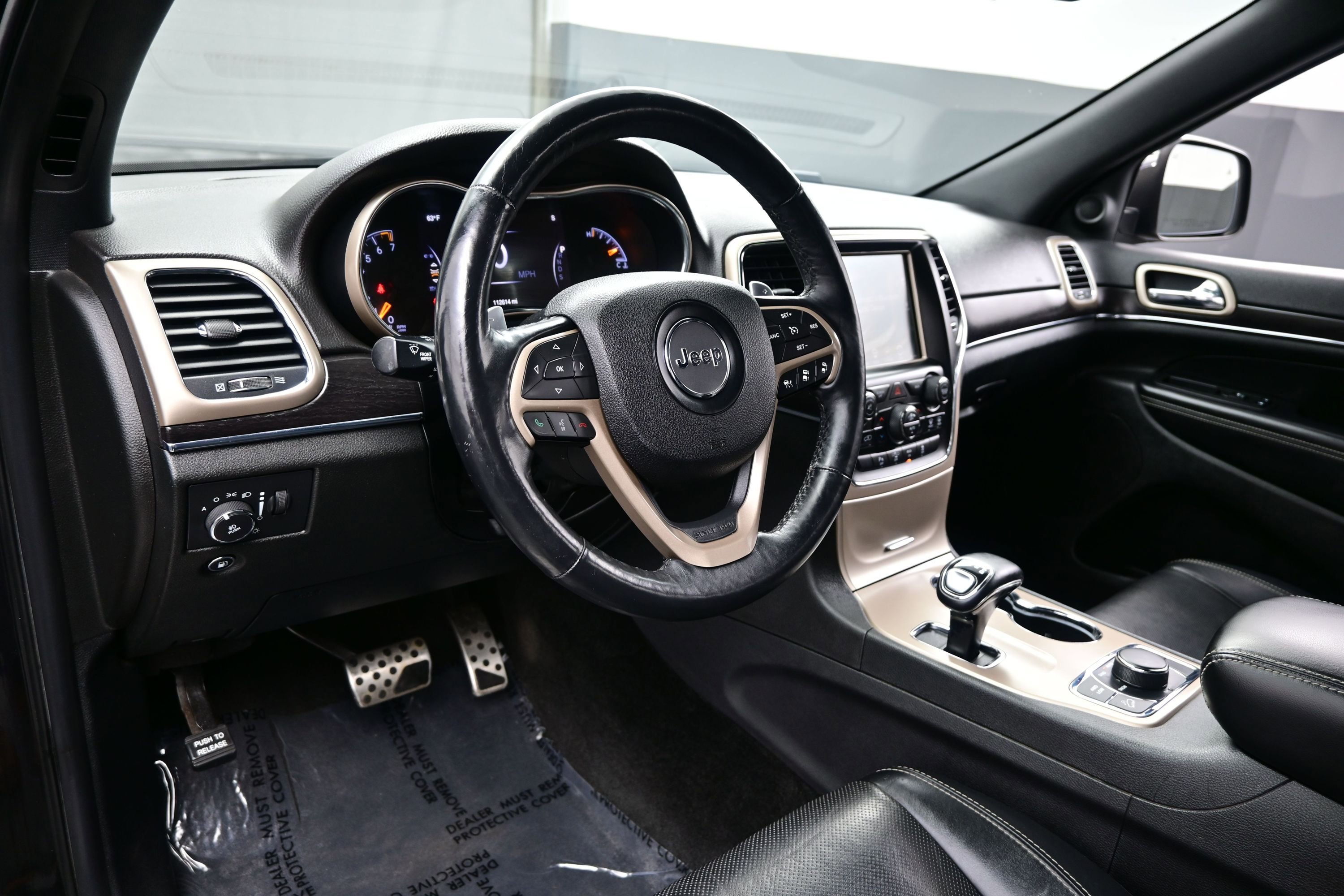 Used 2014 Jeep Grand Cherokee Limited w/ Luxury Group II AWD/4WD image 12