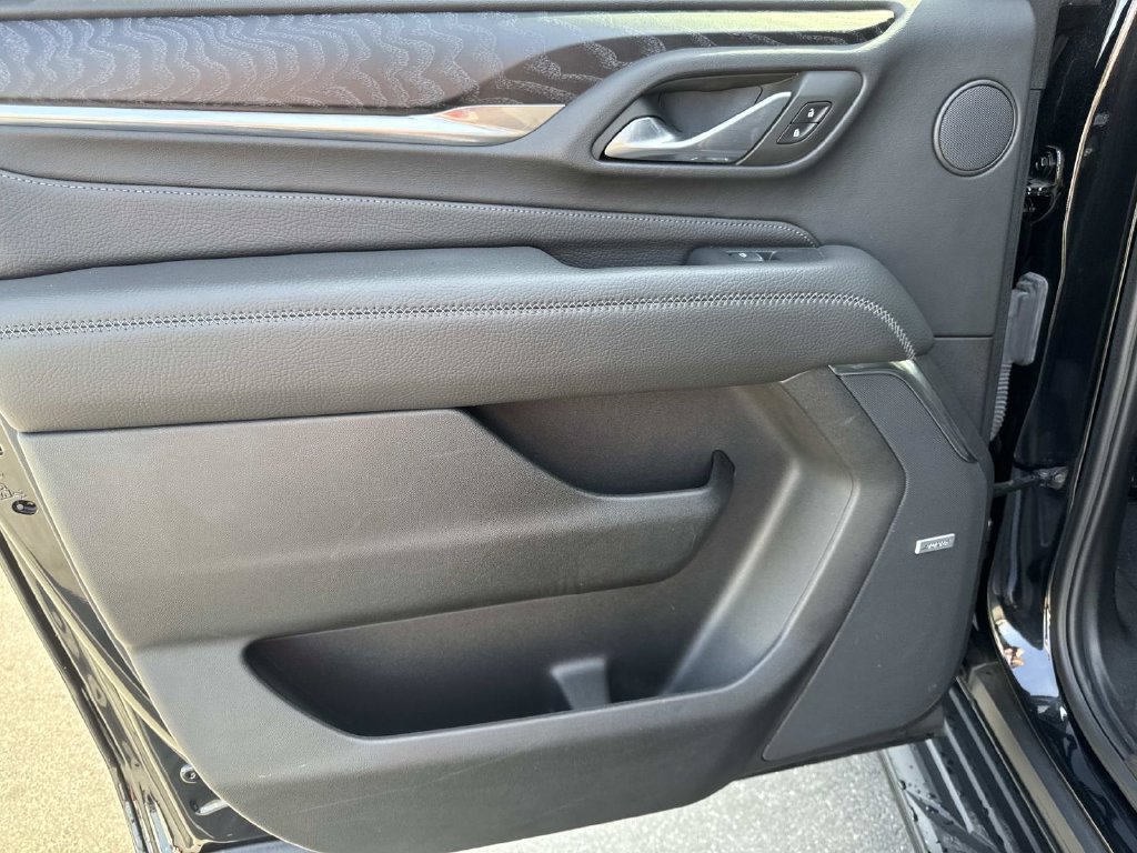 Used 2024 GMC Yukon XL Denali w/ Advanced Technology Package RWD image 13