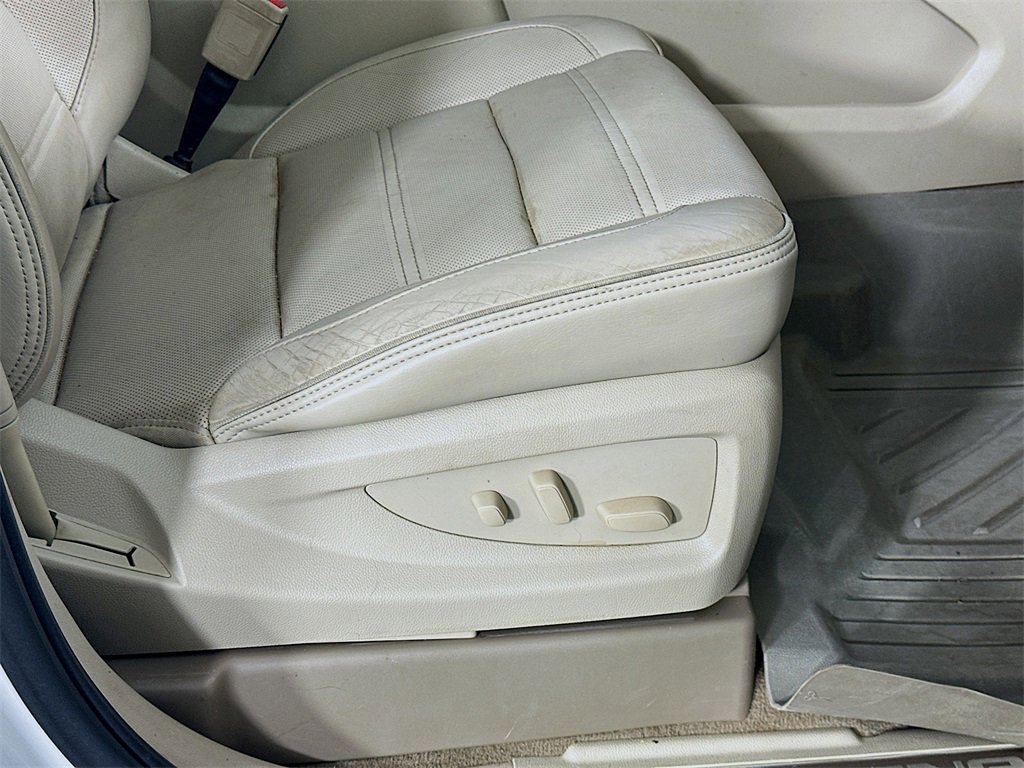 Used 2020 GMC Yukon Denali w/ Open Road Package image 24