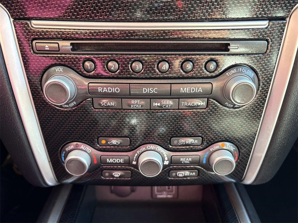 Used 2019 Nissan Pathfinder SL w/ Rock Creek Edition image 22