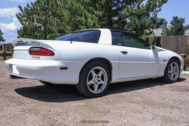 Used 1996 Chevrolet Camaro Z28 RWD image 8