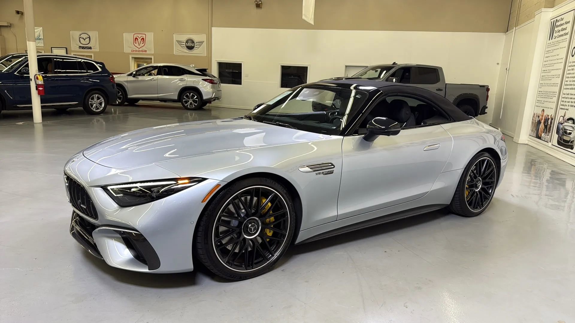 Used 2022 Mercedes-Benz SL 63 AMG 4MATIC image 33