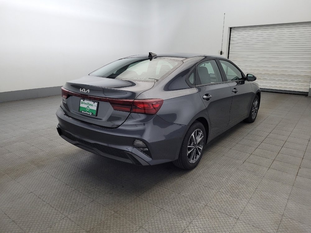 Used 2024 Kia Forte LXS image 9