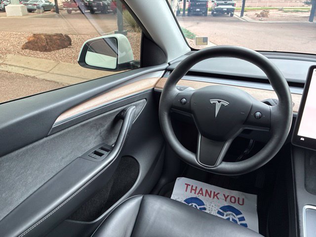 Used 2024 Tesla Model Y Long Range AWD/4WD image 25