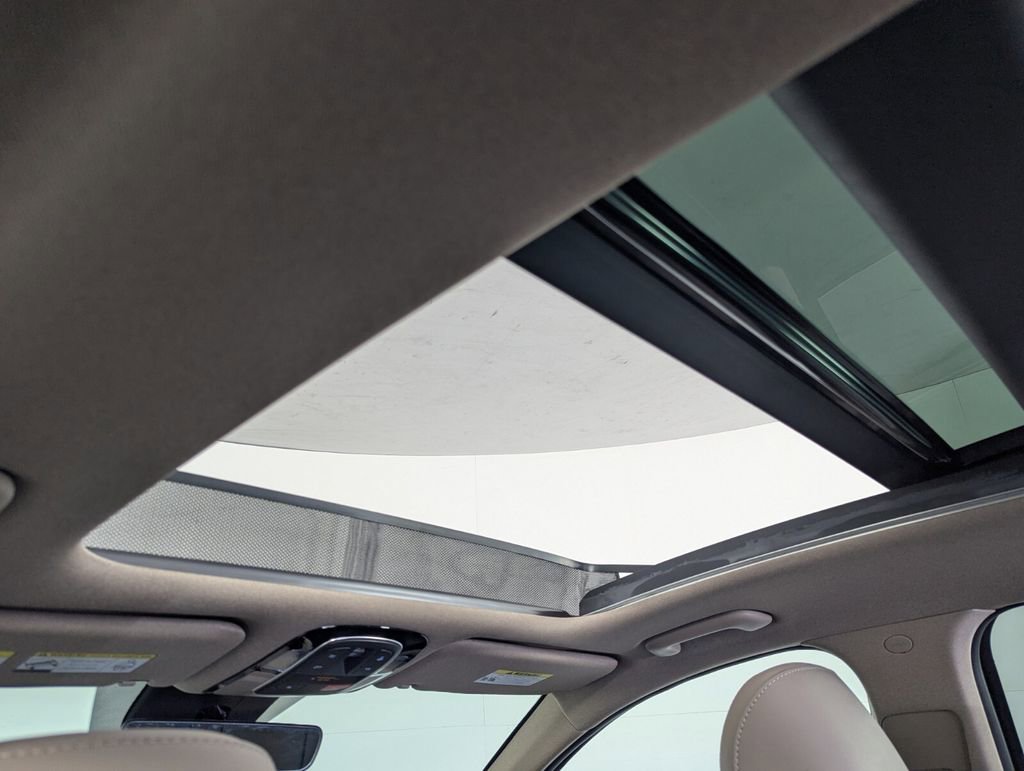 Certified 2023 Hyundai Santa Fe Limited image 24