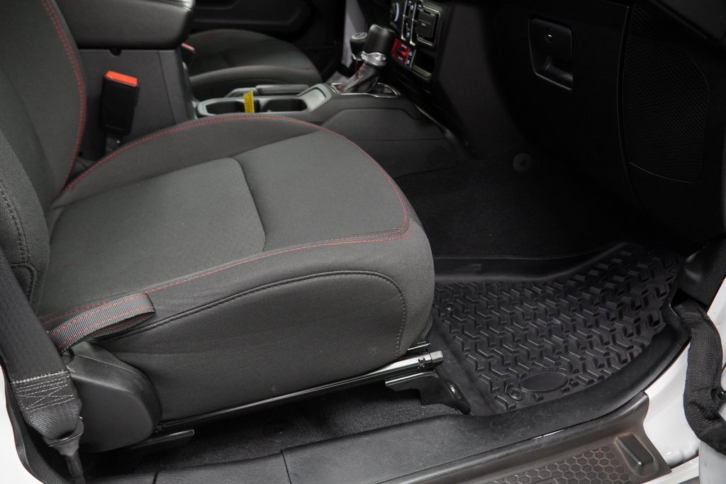 Certified 2021 Jeep Gladiator Rubicon w/ Cold Weather Group image 46