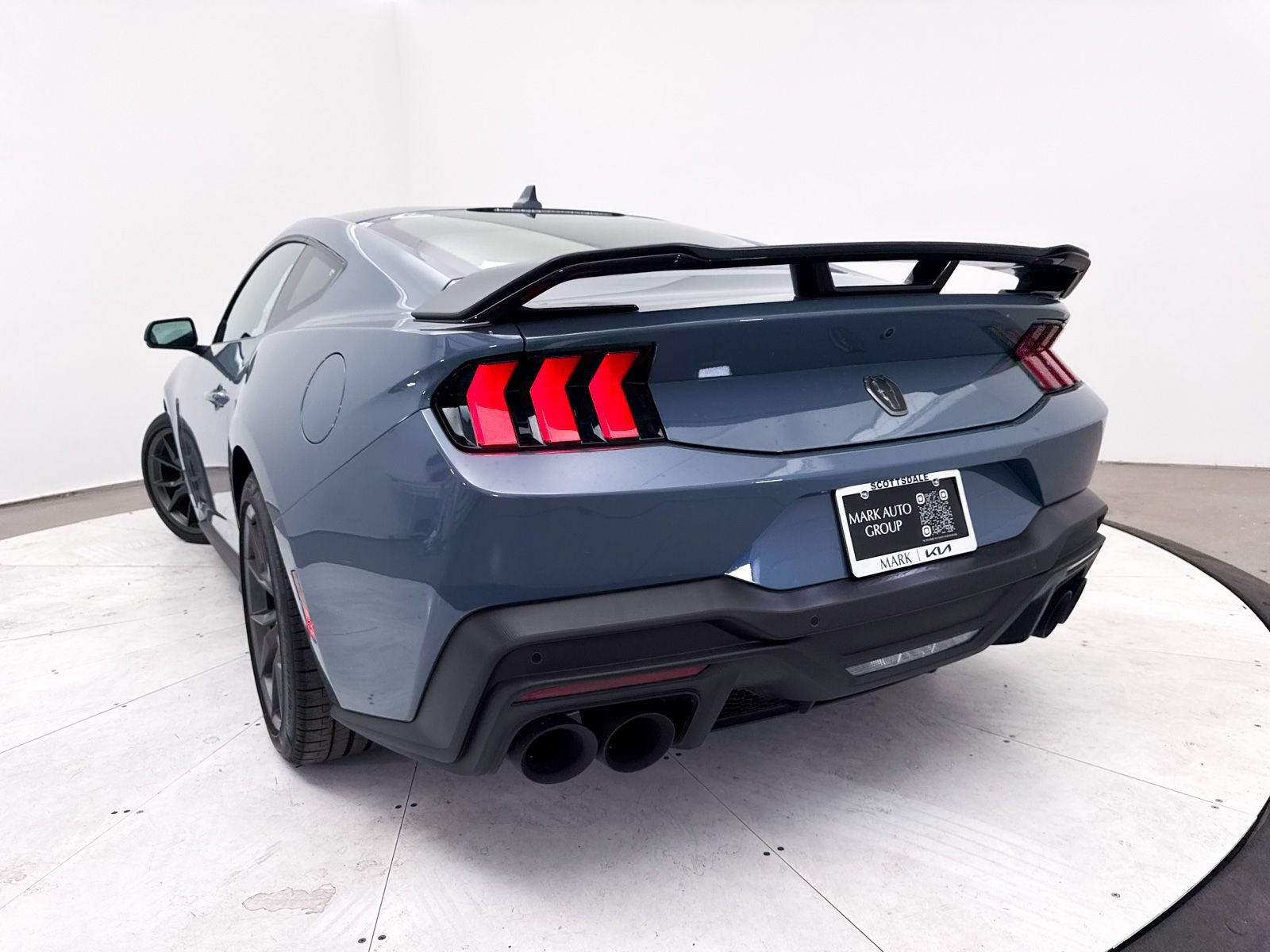 Used 2025 Ford Mustang Dark Horse RWD image 7