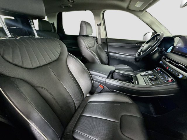 Used 2024 Hyundai Palisade Limited FWD image 28