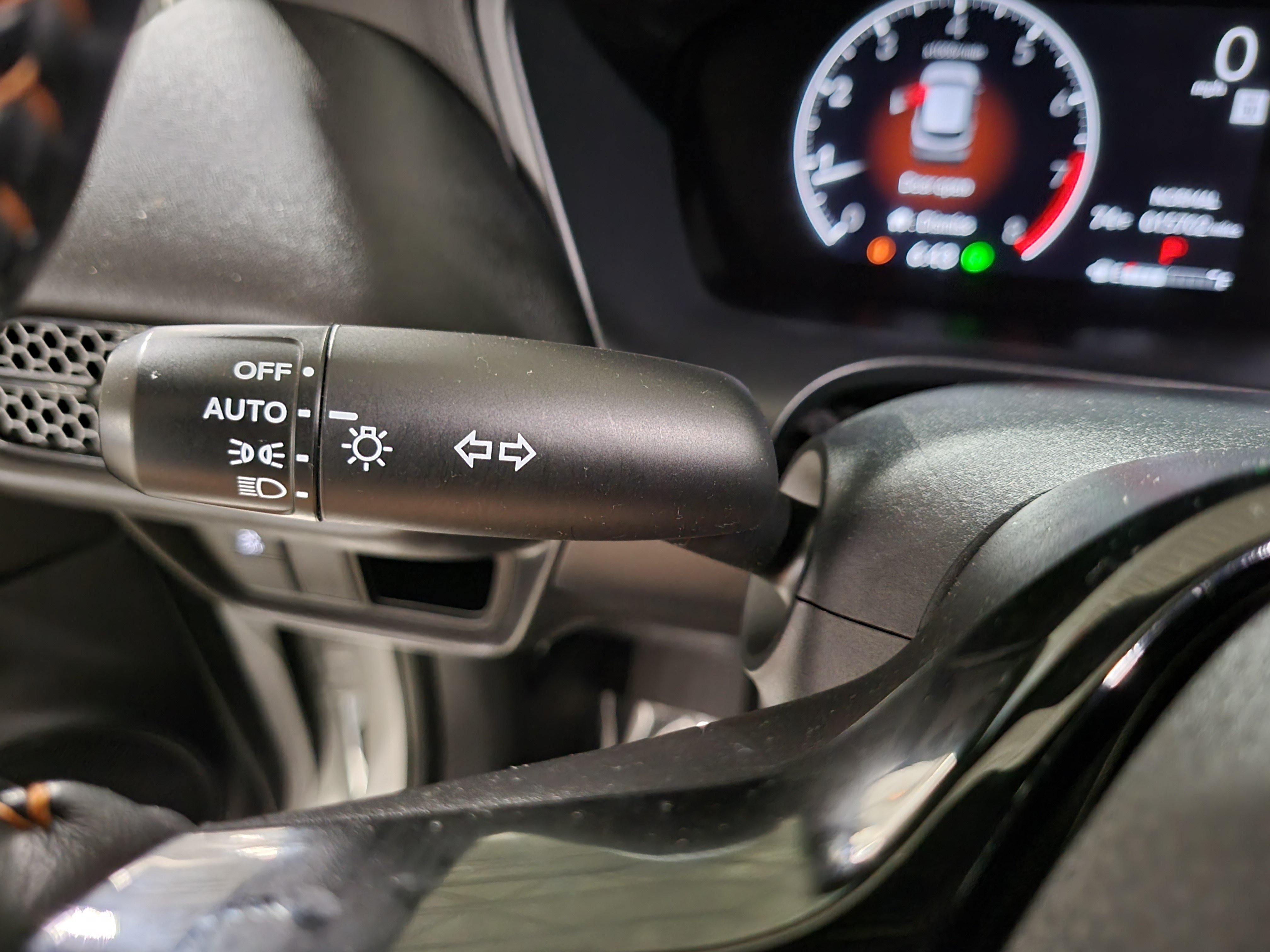 Used 2025 Honda HR-V Sport image 26