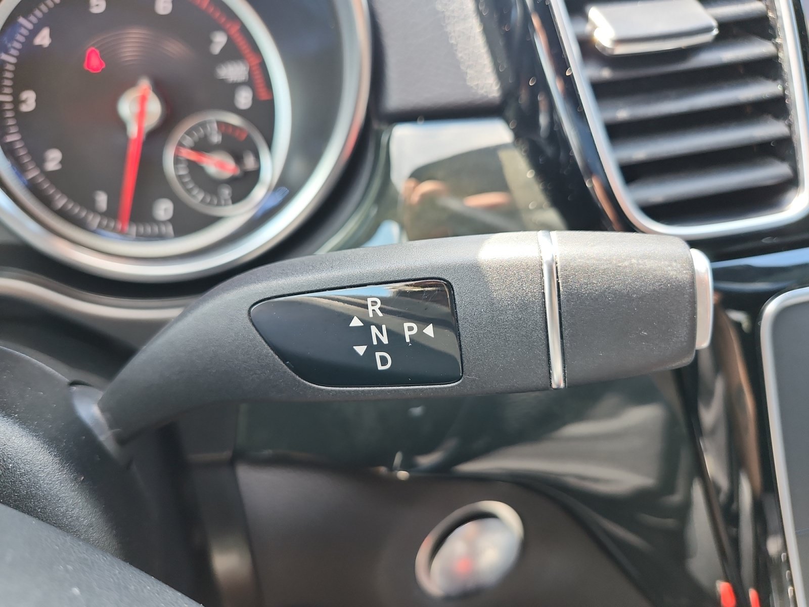 Used 2018 Mercedes-Benz GLS 450 4MATIC image 26
