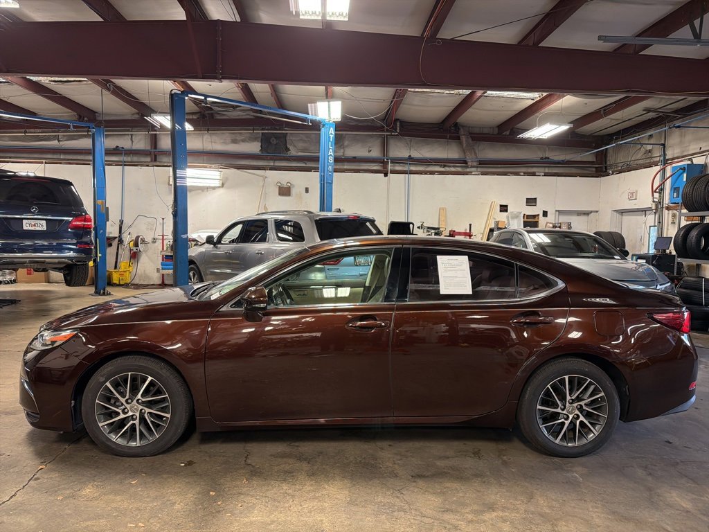 Used 2016 Lexus ES 350 350 image 2