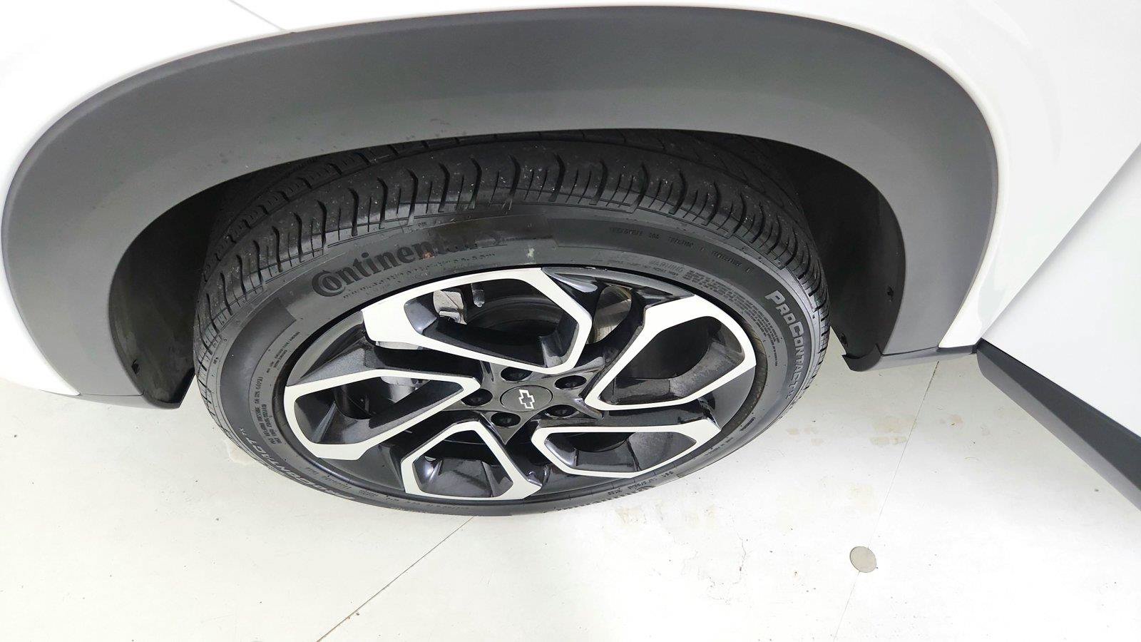 Used 2024 Chevrolet Trax RS w/ Driver Confidence Package FWD image 36