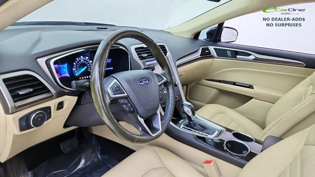 Used 2013 Ford Fusion SE FWD image 19