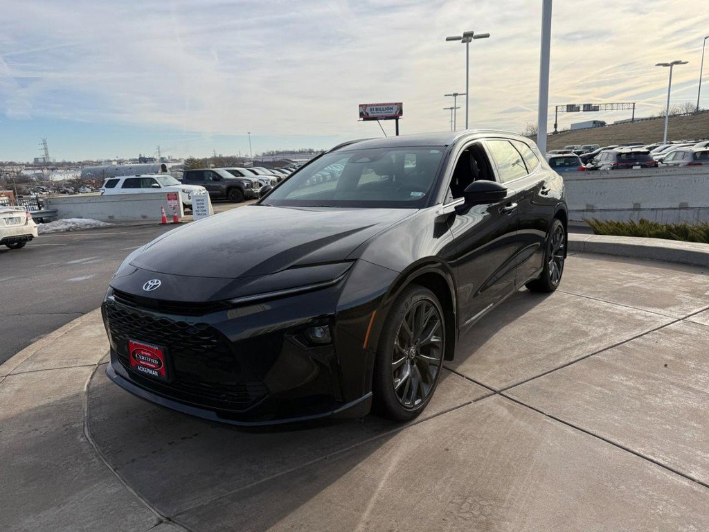 Certified 2025 Toyota Crown Signia w/ Advanced Technology Package image 11