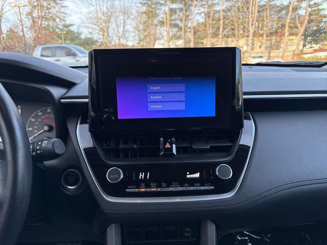 Certified 2023 Toyota Corolla Cross LE image 17