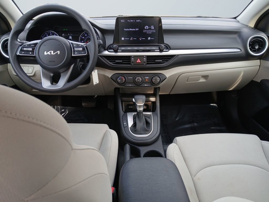 Used 2023 Kia Forte LXS image 10