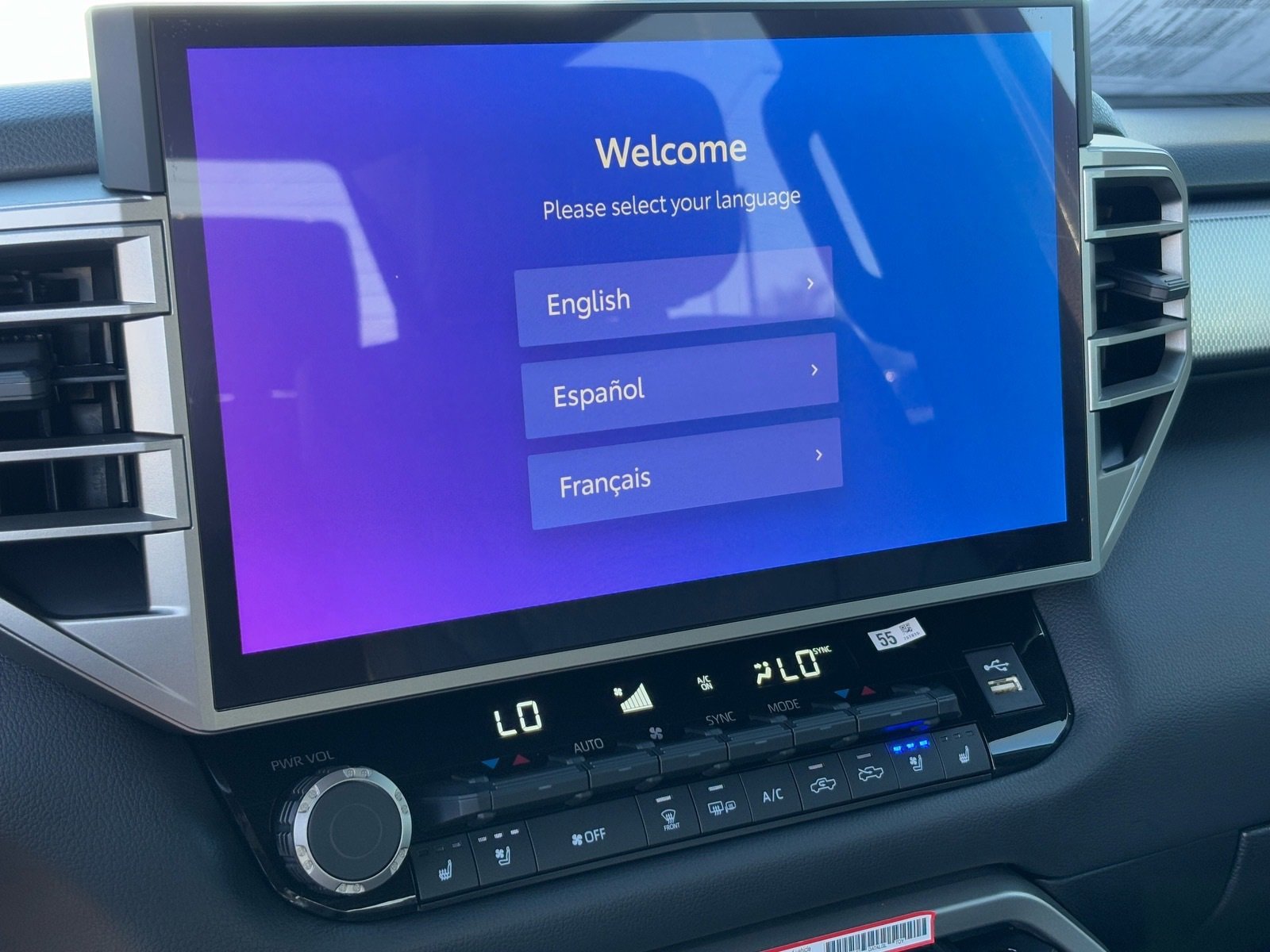 Used 2025 Toyota Tundra Limited image 24