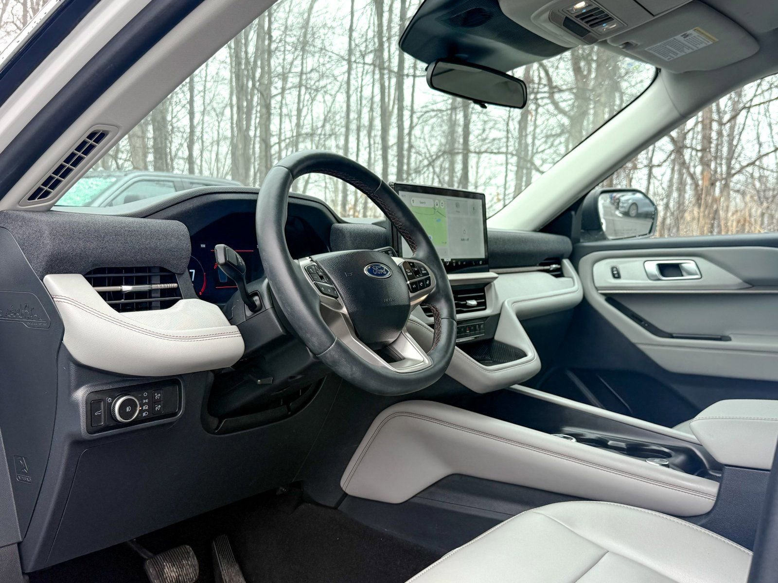 Certified 2025 Ford Explorer Active w/ Active Comfort Package image 16