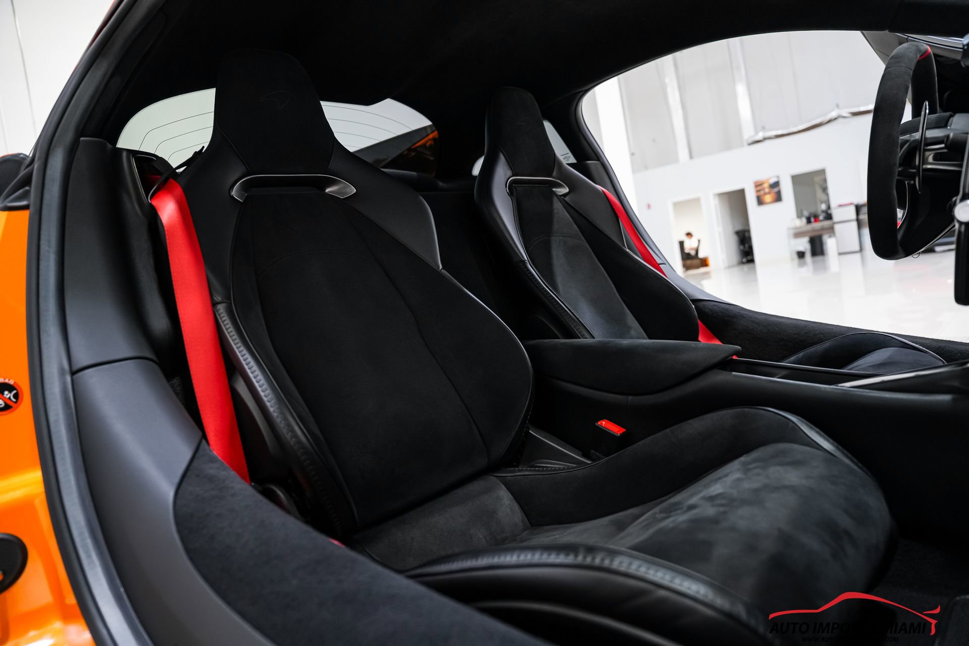 Used 2023 McLaren Artura image 47