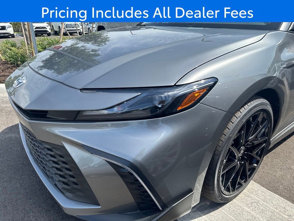 New 2026 Toyota Camry SE FWD image 9