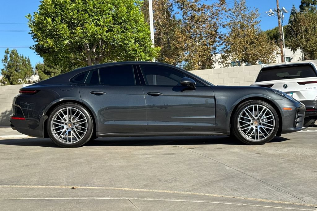 Used 2024 Porsche Panamera RWD image 6
