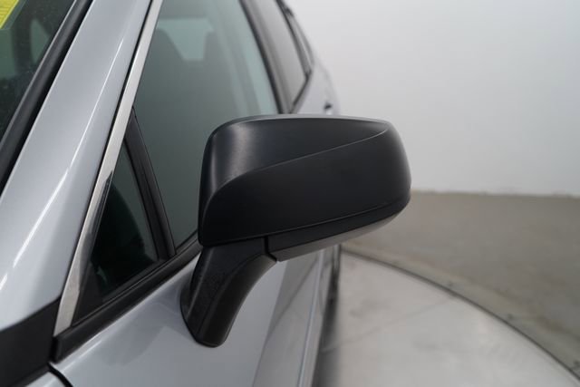 Used 2022 Toyota RAV4 LE image 72