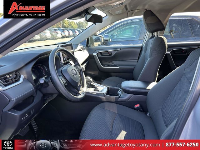 Used 2024 Toyota RAV4 LE AWD/4WD image 20