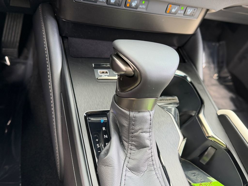 Certified 2025 Lexus ES 350 w/ Premium Package image 23