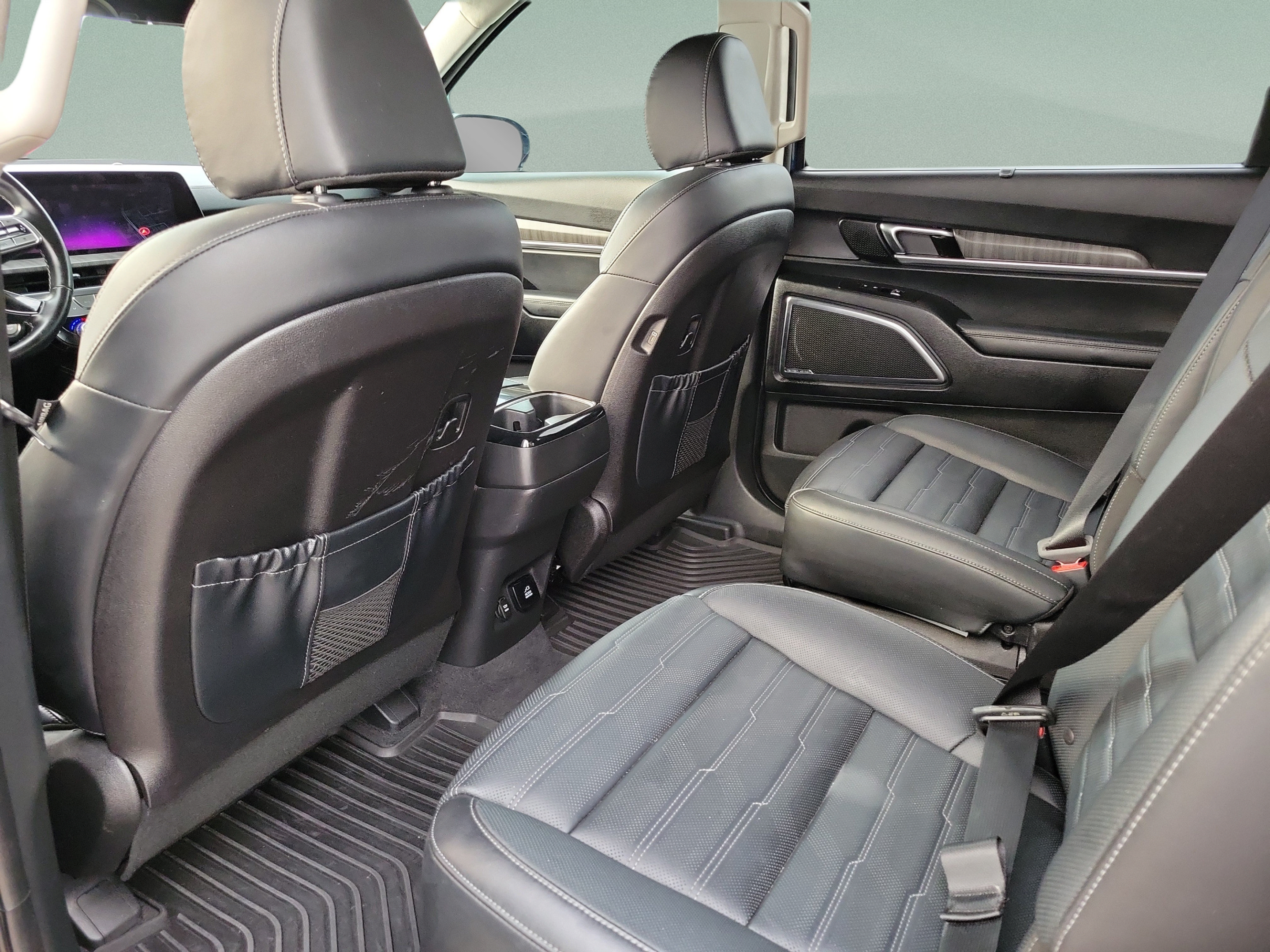 Certified 2023 Kia Telluride SX Prestige AWD/4WD image 6
