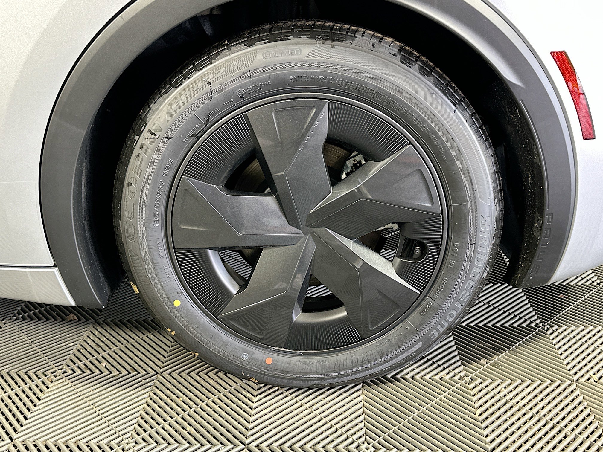 New 2026 Toyota Prius Plug-In Hybrid image 11