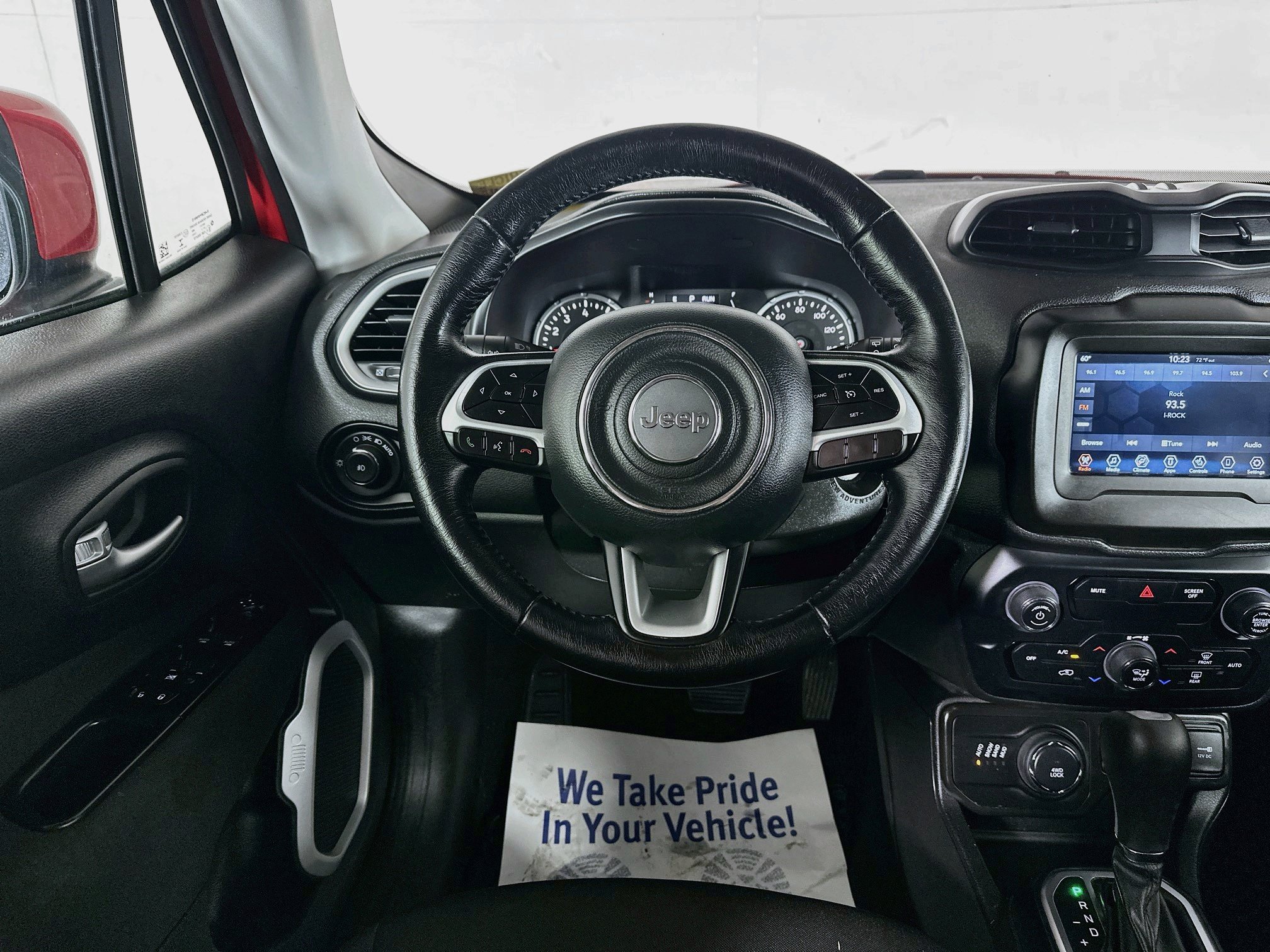 Used 2020 Jeep Renegade Latitude w/ Cold Weather Group AWD/4WD image 20