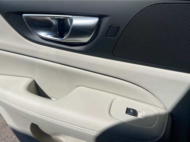 New 2026 Volvo V60 B5 Cross Country Plus w/ Climate Package image 25