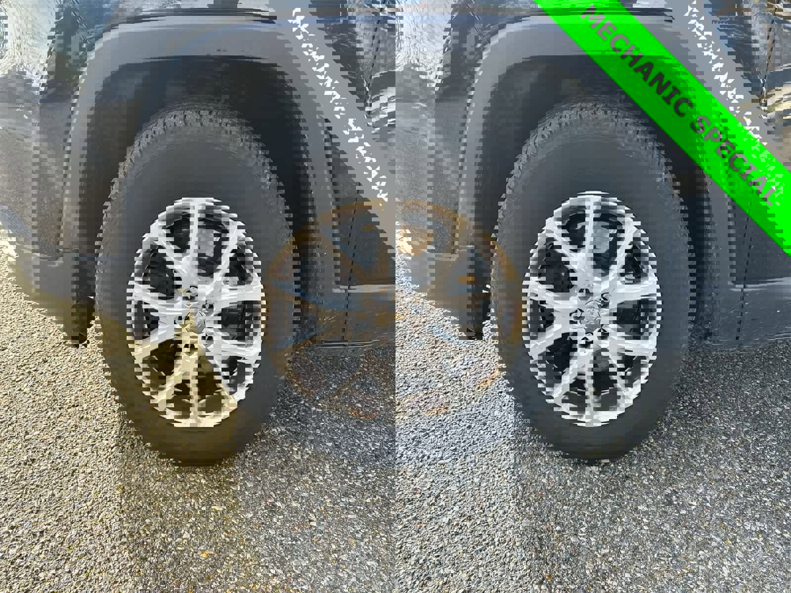 Used 2015 Jeep Cherokee Latitude image 14