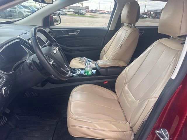 Used 2017 Ford Edge Titanium w/ Technology Package AWD/4WD image 6