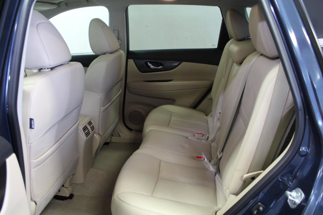 Used 2015 Nissan Rogue SL w/ SL Premium Package AWD/4WD image 24