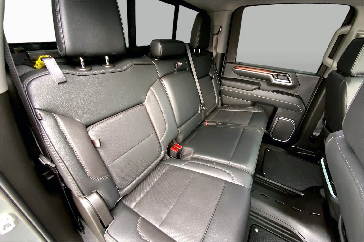 Used 2026 GMC Sierra 3500 Denali w/ Denali Reserve Package AWD/4WD image 18