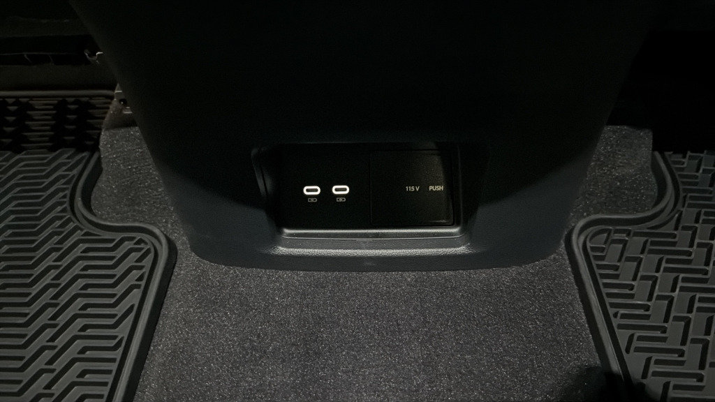 Certified 2026 Volkswagen Atlas SE FWD image 34