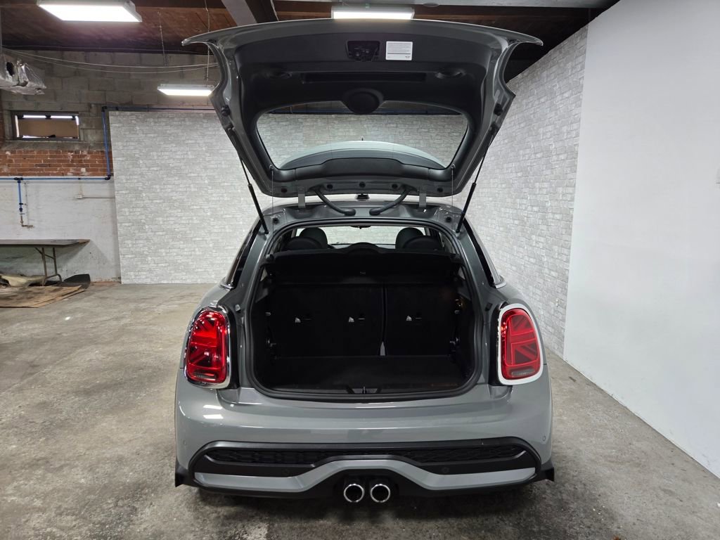 Used 2023 MINI Cooper S image 40