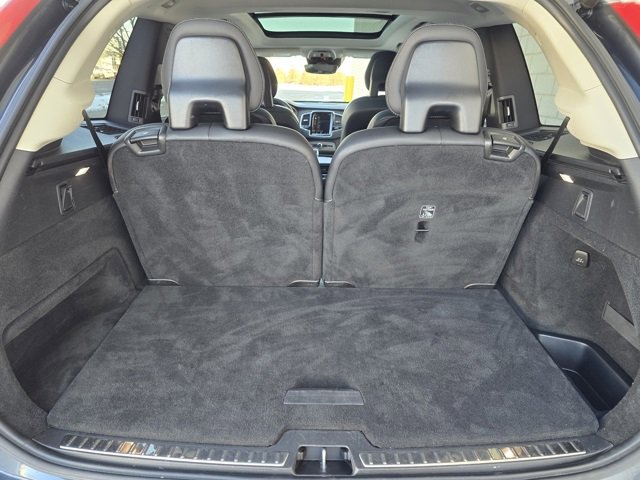 Used 2022 Volvo XC90 T8 Inscription image 39