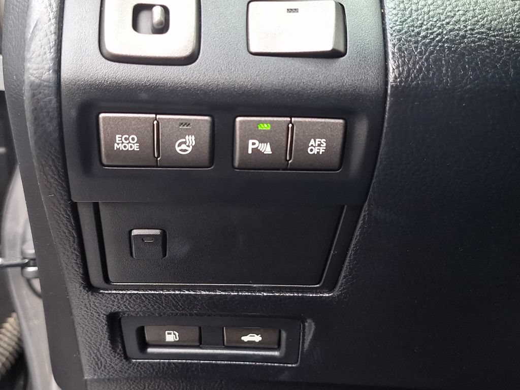 Used 2012 Lexus LS 460 w/ Luxury Value Edition RWD image 30