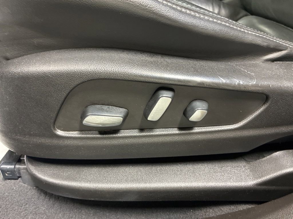 Used 2023 Cadillac XT6 Premium Luxury AWD/4WD image 11